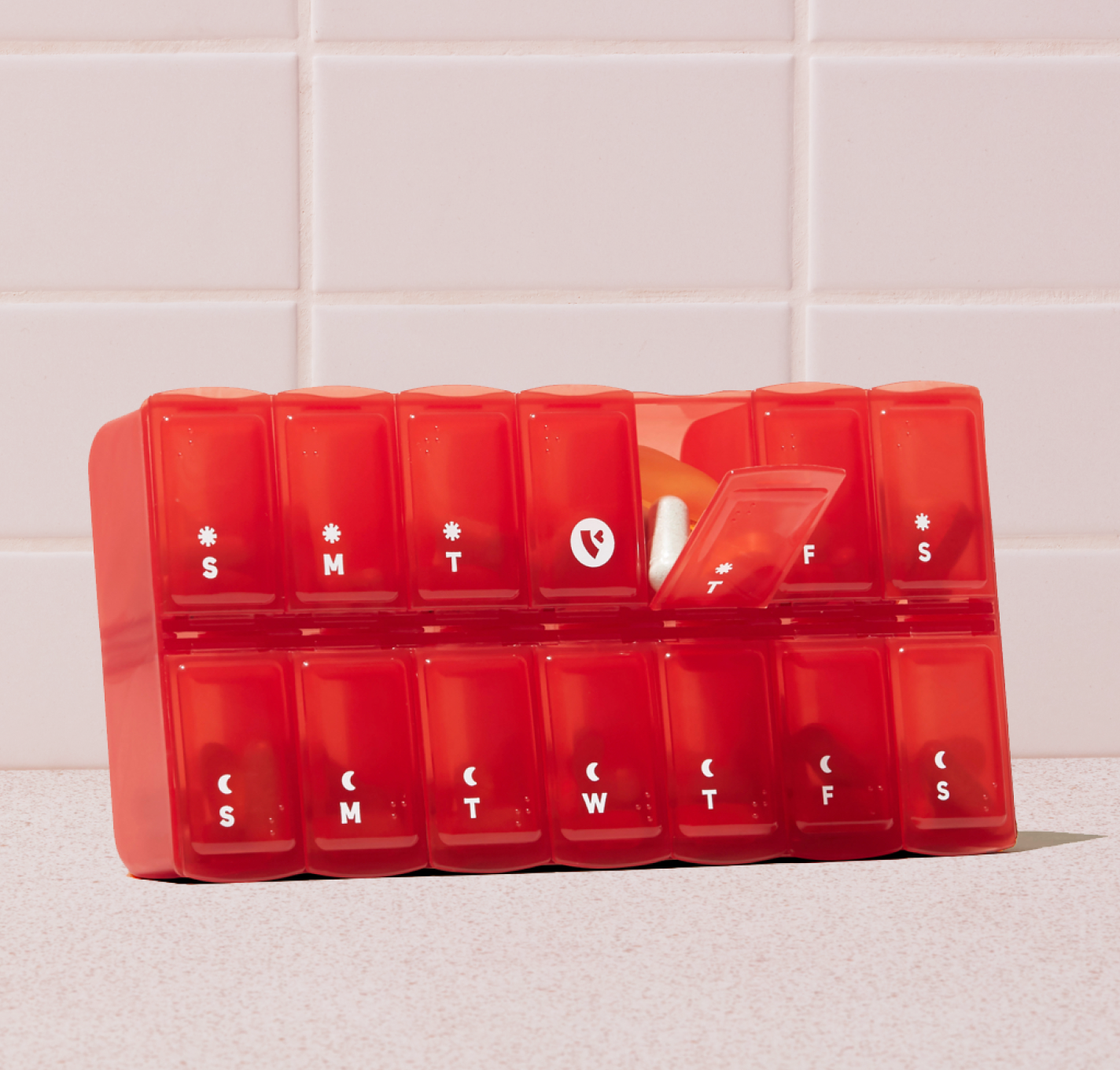 Vitamin Organizer I8 E0 N2